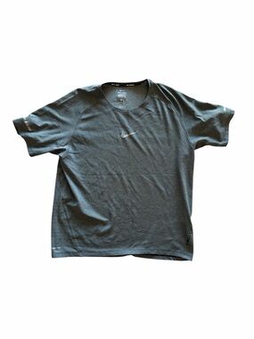 Nike Running Knit Dri-Fit Center Logo XL Tee